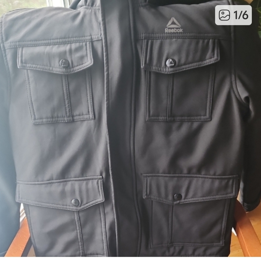 Reebok Kids 3-in-1 Black Performance Jacket – All-Season Ready ❄️🌧️ - Picture 7 of 7
